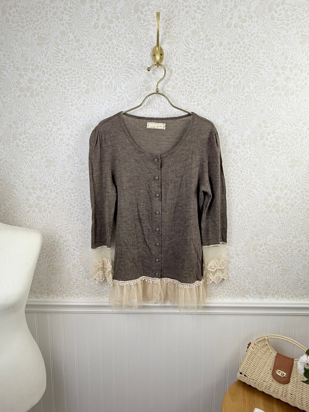 a'reve by Anthropologie Brown Lace Tule Trim Sweater - Size - Large